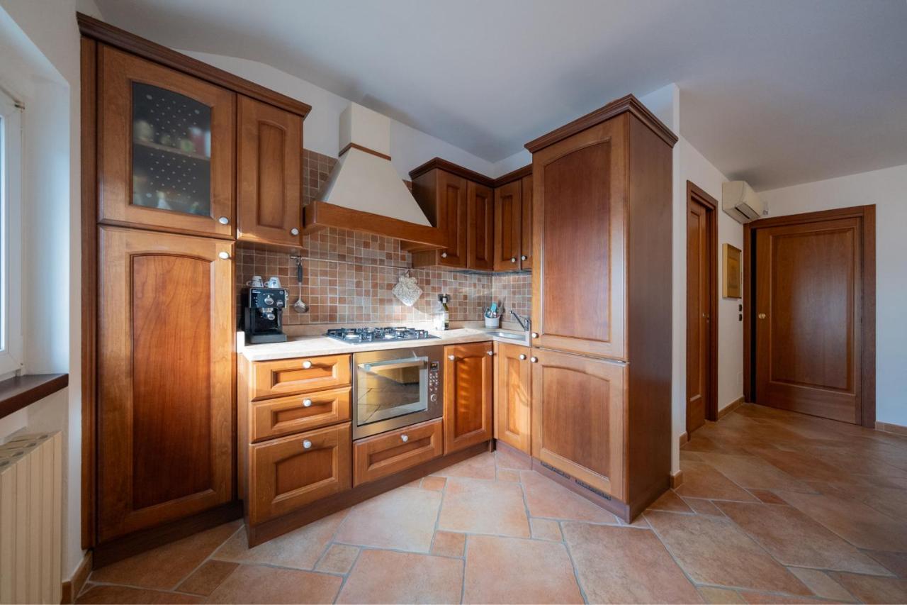 Apartmentsgarda - Baia Del Garda 5 Ngoại thất bức ảnh