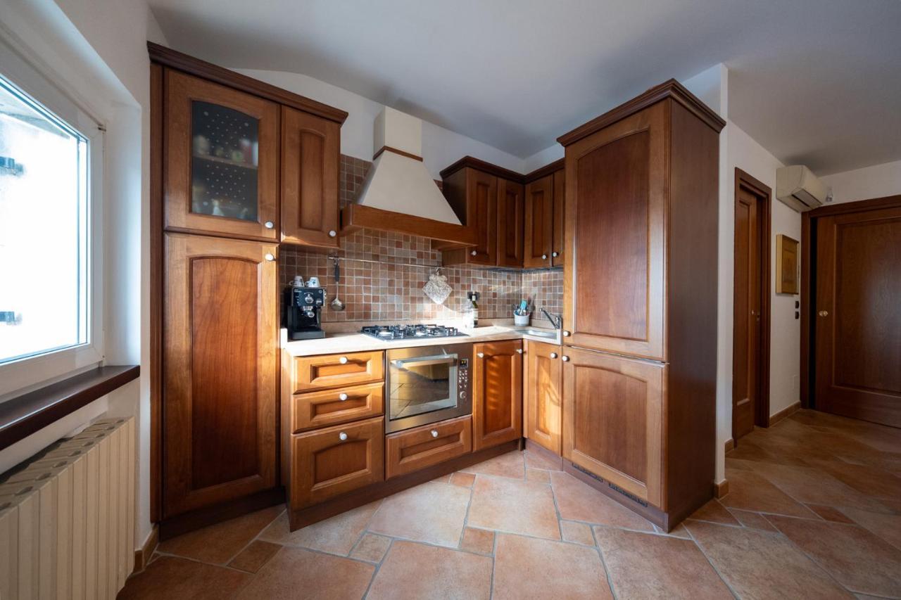 Apartmentsgarda - Baia Del Garda 5 Ngoại thất bức ảnh