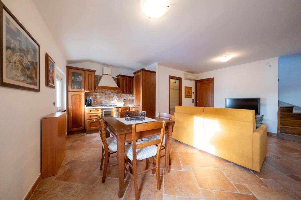 Apartmentsgarda - Baia Del Garda 5 Ngoại thất bức ảnh