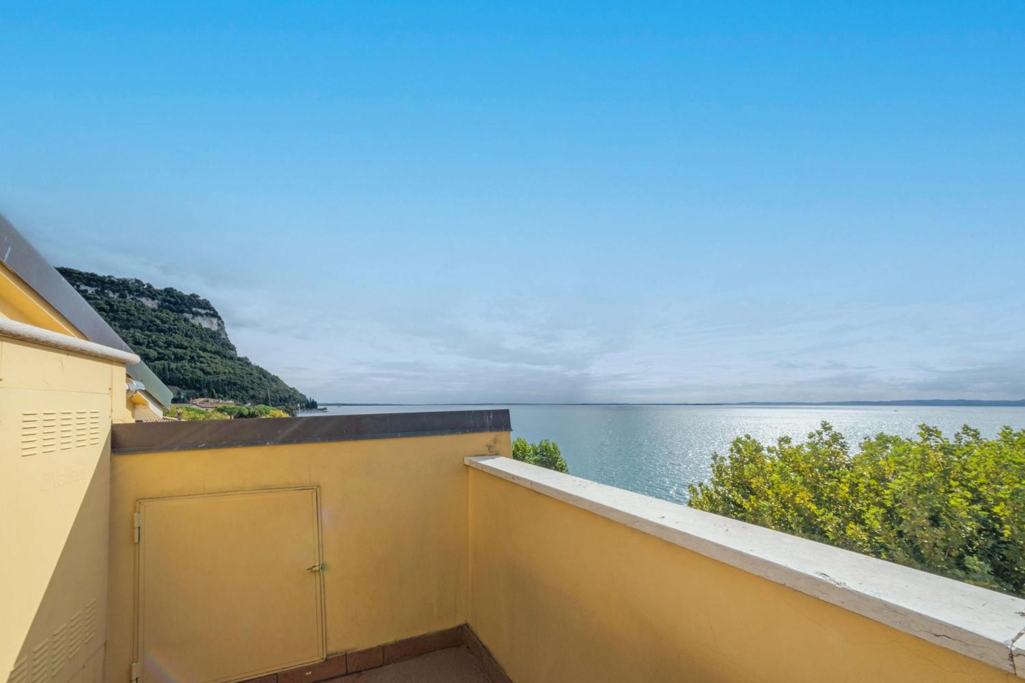 Apartmentsgarda - Baia Del Garda 5 Ngoại thất bức ảnh